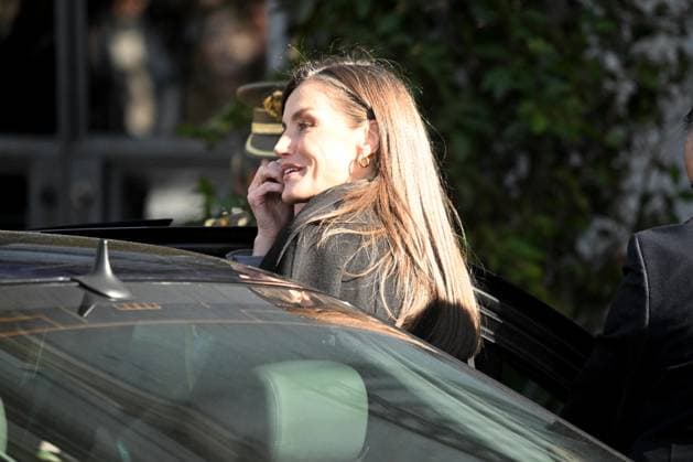 40th anniversary of the creation of the CEOE Foundation Queen Letizia leaves the Royal Theater after the celebration of the 40th anniversary of the creation of the CEOE Foundation, on November 20, 2025, in Madrid Spain The event aims to highlight the role of Spanish companies as relevant actors in the progress, modernization and welfare of Spanish society ANNIVERSARY ACT BUSINESSES CEOE LETIZIA QUEEN 20 NOVEMBER 2025 José Madrid Madrid Madrid Espana  Copyright: xJosÃ xOlivax 7112861