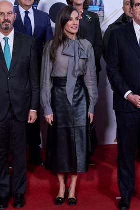 November 20, 2025, Madrid, Madrid, Spain: QUEEN LETIZIA of Spain attends 40th Anniversary Ã’CEOE FoundationÃ Madrid Spain - ZUMAc260 20251120_zep_c260_004 Copyright: xMikexChicorrox