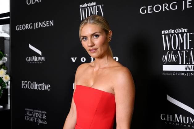 WOMEN OF THE YEAR AWARDS, Elyse Knowles arrives at the Marie Claire Women of the Year Awards at Bell Shakespeare, in Sydney, Thursday, November 20, 2025. ( NO ARCHIVING SYDNEY NEW SOUTH WALES AUSTRALIA  Copyright: xSTEVExMARKHAMx 20251121131221884674