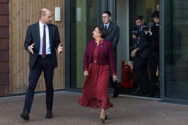 Britain s Prince William visits Rob Burrow Centre for Motor Neurone Disease at Seacroft Hospital, in Leeds Britain s Prince William, Prince of Wales speaks with Dr. Agam Jung, during a visit to the Rob Burrow Centre for Motor Neurone Disease, named after late rugby league player Rob Burrow CBE, at Seacroft Hospital, in Leeds, Britain, November 20, 2025., Credit:Temilade Adelaja Avalon UNITED KINGDOM, Leeds Copyright: xTemiladexAdelajax xAvalonx 1053541663