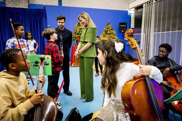 Amsterdam, The Netherlands, 2025-11-20 14:21:27 AMSTERDAM, 20-11-2025, Mobiel Primary School. Queen Maxima, honorary chair of More Music in the Classroom, visited Mobiel Primary School in Amsterdam. Mobiel Primary School is one of twelve primary schools participating in the largest school band in the Netherlands. The school band performs during the annual Christmas Music Gala, which raises awareness of the importance of music and creative education. PHOTO: NLBeeld POOL Patrick van Katwijk Credit: NL Beeld Patrick van Emst  Copyright: xx x