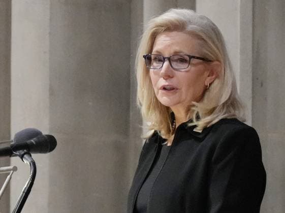 Former Rep. Liz Cheney, daughter of former Vice President Dick Cheney, speaks at her fathers funeral at Washington National Cathedral in Washington DC on Thursday, November 20, 2025. Dick Cheney, vice president under President George W. Bush from 2001 to 2009, died at the age of 84 on November 3, 2025.  WAP20251120873 PATxBENIC