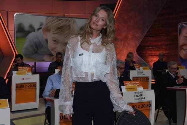 30 RTL Spendenmarathon 2025 on 20 11 2025 at EMG Studio 8 in Hürth Toni Garrn at the 30 RTL Spendenmarathon 2025 on 22 11 2025 at EMG Studio 8 in Hürth xRx