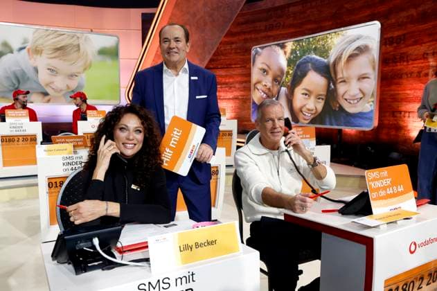 Lilly Becker, Wolfram Kons and Henry Maske at the 30 RTL Spendenmarathon 2025 in Studio 8 of EMG Studios Hürth, 20 11 2025 Foto:xR.xStoffelsx xFuturexImagex spendenmarathon_5109