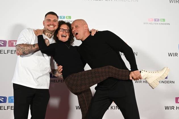 Thorsten LEGAT, former soccer player, with his wife Alexandra and son Nico, 30 RTL Spendenmarathon Wir helfen Kindern , television, 20 21 11 2024 in Huerth, Germany,