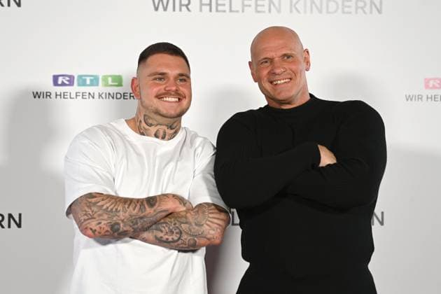 Thorsten LEGAT, former soccer player, with son Nico, 30 RTL Spendenmarathon Wir helfen Kindern , television, 20 21 11 2024 in Huerth, Germany,