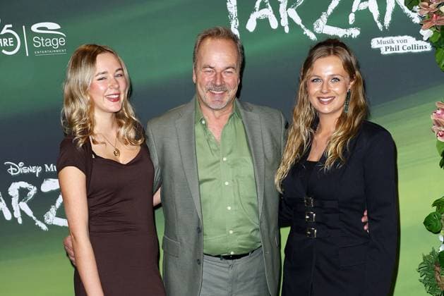 Till Demtroeder and his daughters Lina and Natalie at the Tarzan Musical Premiere on 20 11 2025 at the Stage Theater Neue Flora in Hamburg Tarzan Musical Premiere in Hamburg