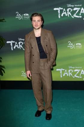 Jannik Schuemann at the Tarzan Musical Premiere on 20 11 2025 at the Stage Theater Neue Flora in Hamburg Tarzan Musical Premiere in Hamburg