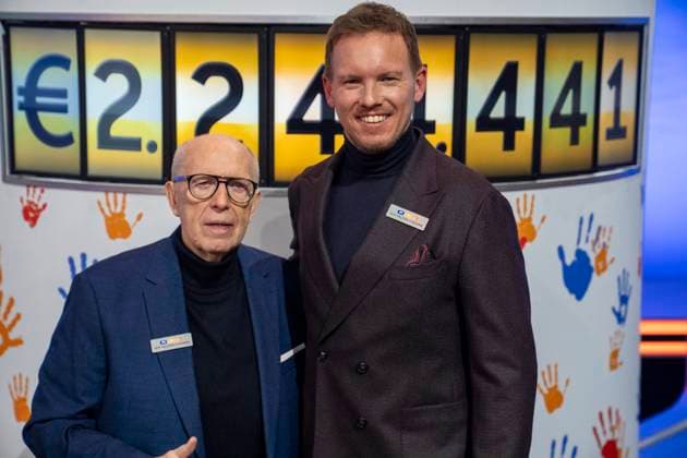 National coach Julian Nagelsmann r and Reiner Calmund at the 30th RTL Charity Marathon 2025 in Studio 8 of the EMG Studios in Hürth, 20 11 2025 30th RTL Charity Marathon 2025 in Studio 8 of the EMG Studios in Hürth Copyright: MarcoxBader