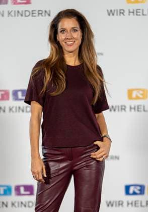 Presenter Elena Bruhn at the 30th RTL Charity Marathon 2025 in Studio 8 of the EMG Studios in Hürth, 20 11 2025 30th RTL Charity Marathon 2025 in Studio 8 of the EMG Studios in Hürth Copyright: MarcoxBader