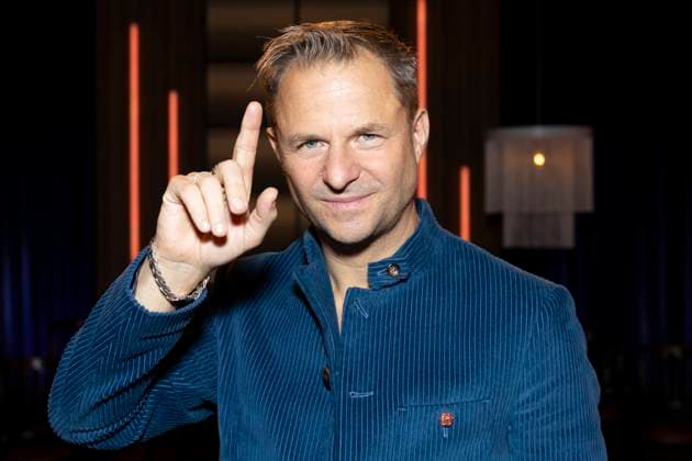 Actor Philipp HOCHMAIR, portrait, portrait, friendly, points upwards, gesture, guest in the TV program ,,Koelner Treff,,, on WDR television, recording on 20 11 2025