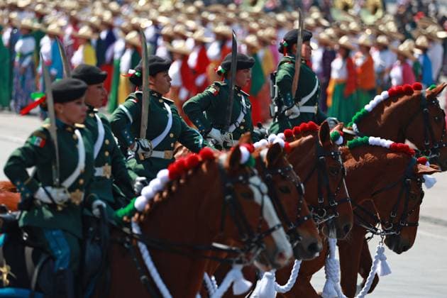 Mexico celebrates 115th Anniversary of the Mexican revolution with grand parade MEXICO CITY, MEXICO - NOVEMBER 20: Members of the Mexican Army participate in Mexico’s Revolution Day Parade commemorating the 115th anniversary of the Mexican Revolution at Zocalo Square in Mexico City, Mexico on November 20, 2025. Daniel Cardenas Anadolu Mexico City Mexico. Editorial use only. Please get in touch for any other usage.  Copyright: x2025xAnadoluxDanielxCardenasx