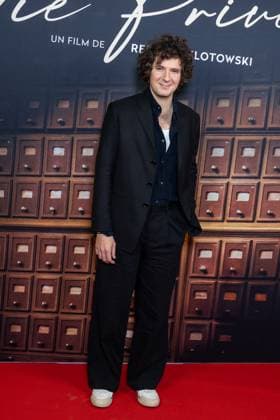 Vie Privee Paris Film Premiere NB Vincent Lacoste attends Vie Privee Paris Film Premiere at Pathe Palace on November 20, 2025 in Paris, France. Photo by Nasser Berzane ABACAPRESS.COM Paris France  Copyright: xBerzanexNasser ABACAx