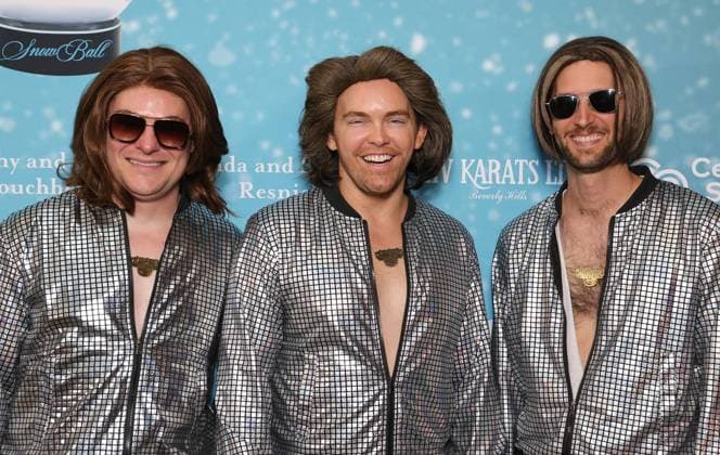 20 November 2025 - Beverly Hills, California - Bee Gees Impersonators . Women s Guild Cedars-Sinai Fall Snow Ball Gala held at The Beverly Wilshire, A Four Seasons Hotel. Beverly Hills USA - ZUMAa123 20251120_zaa_a123_111 Copyright: xADx