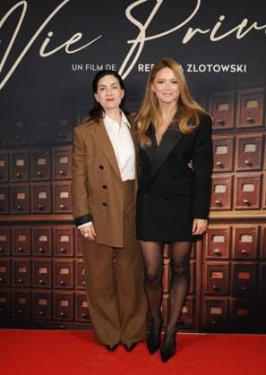 Rebecca Zlotowski et Virginie Efira Première du film Vie Privée au cinéma Pathé Palace à Paris le 20 novembre 2025 Coadic Guirec Bestimage Premiere of the film Vie Privée at the Pathé Palace cinema in Paris on November 20, 2025 Paris France  Copyright: xCOADICxGUIRECx xBESTIMAGExCOADICxGUIRECx xBESTIMAGEx