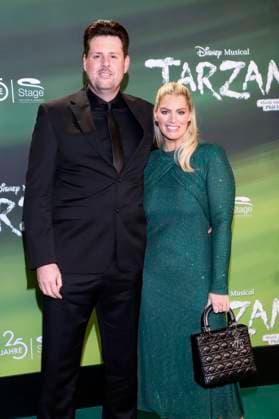 Angelina Kirsch with companion at the premiere of the Disney musical Tarzan at the Stage Theater Neue Flora Hamburg, 20 11 2025 Foto:xgbrcix xFuturexImagex tarzan_5102