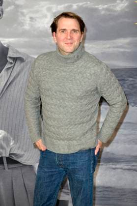 Pierre Kiwitt at the FFW opening with the premiere of the feature film L Ã tranger The Stranger at the 24 French Film Week at the Delphi Filmpalast Berlin, 20 11 2025 Foto:xM.xBehrensx xFuturexImagex fremde_5128