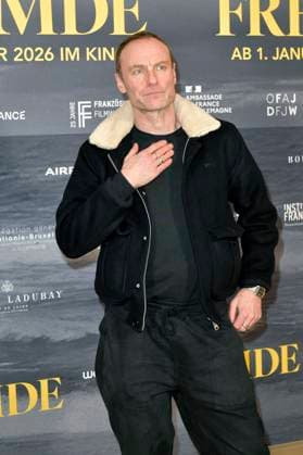 Mark Waschke at the FFW opening with the premiere of the feature film L Ã tranger Der Fremde at the 24 French Film Week at the Delphi Filmpalast Berlin, 20 11 2025 Foto:xM.xBehrensx xFuturexImagex fremde_5146