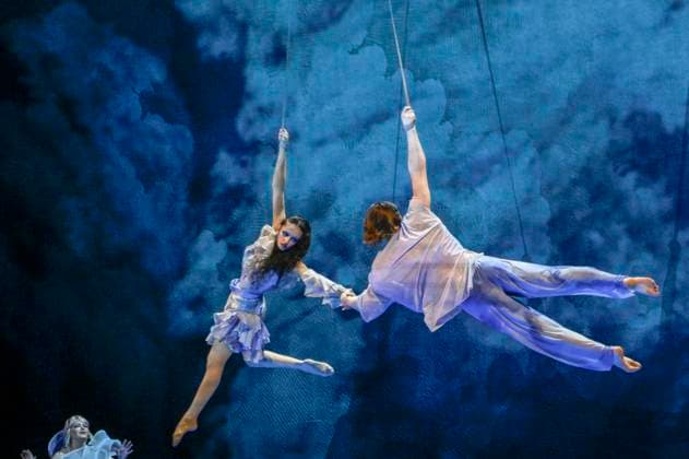 abb performers artists acrobats at the show in the Manage at the WORLD PREMIERE of ALIZE by Cirque du Soleil at the Theater am Potsdamer Platz on 20 11 2025 in Berlin Berlin Germany