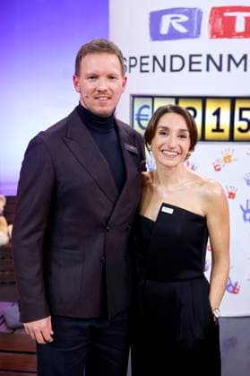 Soccer coach Julian Nagelsmann and his girlfriend journalist Lena Wurzenberger at the 30 RTL Spendenmarathon 2025in Studio 8 of EMG Studios Hürth, 20 11 2025 NRW Germany Copyright: xChristophxHardtx