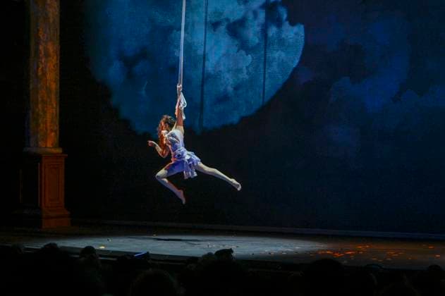abb performers artists acrobats at the show in the Manage at the WORLD PREMIERE of ALIZE by Cirque du Soleil at the Theater am Potsdamer Platz on 20 11 2025 in Berlin Berlin Germany