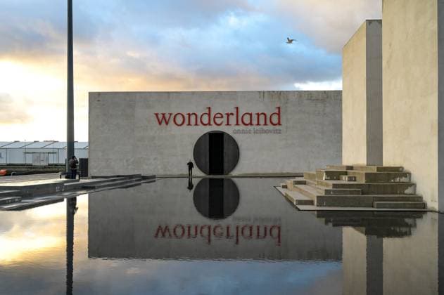 Presentation of the exhibition Wonderland at the MOP Center in A Coruna Façade of the MOP in A Coruna during the presentation of the exhibition Wonderland, on November 21, 2025, in A Coruna, Galicia, Spain The exhibition is the first major retrospective of fashion photography by Annie Leibovitz in Spain 21 NOVEMBER 2025 M Espana  Copyright: xM.xDylanx 7114741
