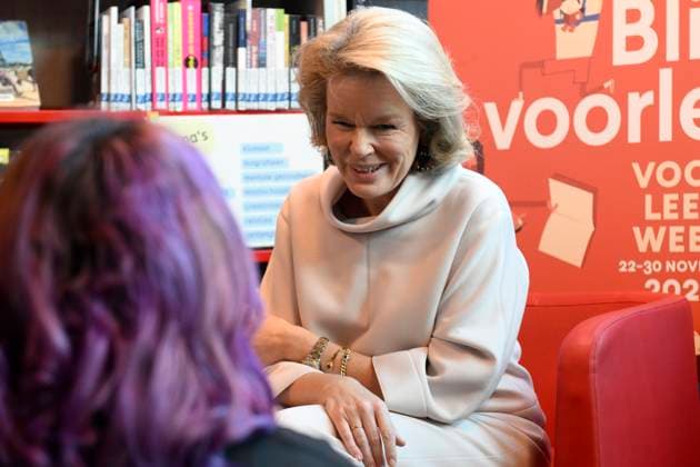 Queen Mathilde Visits The Kubus Youth Library ANTWERPEN, BELGIUM - NOVEMBER 21: Queen Mathilde of Belgium pictured visiting the Kubus Youth Library during the Reading Aloud Week on November 21, 2025 in Antwerpen, Belgium, 21 11 2025 Antwerpen Belgium  Copyright: xPhilipxReynaersx
