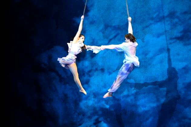 Ensemble at the world premiere of the show Cirque du Soleil Alize at the Theater am Potsdamer Platz Berlin, 20 11 2025 Foto:xN.xKubelkax xFuturexImagex alize_5141