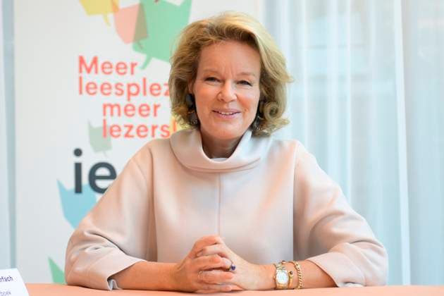 Queen Mathilde Visits The Kubus Youth Library ANTWERPEN, BELGIUM - NOVEMBER 21: Queen Mathilde of Belgium pictured visiting the Kubus Youth Library during the Reading Aloud Week on November 21, 2025 in Antwerpen, Belgium, 21 11 2025 Antwerpen Belgium  Copyright: xPhilipxReynaersx