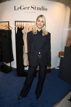 ALSTERHAUS CHRISTMAS SHOPPING NIGHT 20 11 2025 Lena Gercke, Alsterhaus Christmas Shopping Night 2025, Hamburg, 20 11 2025 Copyright: xEventpressxMPx