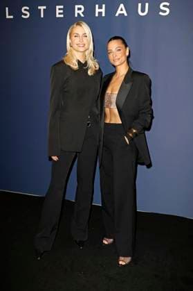 Lena Gercke and Amira Aly at the 15 Alsterhaus Christmas Shopping Night 2025 at Alsterhaus Hamburg, 20 11 2025 Foto:xC.xTamckex xFuturexImagex christmas_shopping_5142
