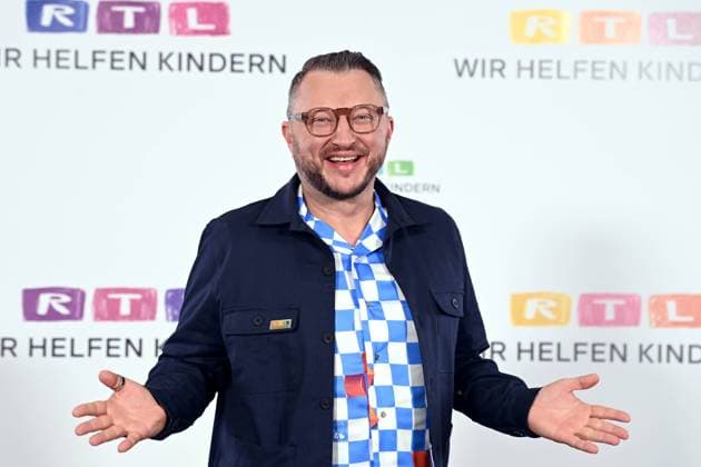 Sebastian LEGE, chef, presenter, portrait, portrait, cropped single image, single subject, 30 RTL Spendenmarathon Wir helfen Kindern , television, 20 21 11 2025 in Huerth, Germany,