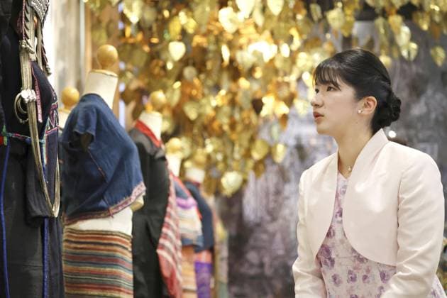 Japan Princess Aiko in Laos Japanese Princess Aiko visits an exhibition of traditional dresses in Vientiane on Nov. 21, 2025, during her official trip to Laos. (Pool photo)  A14AA0005051881P