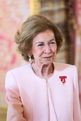 21-11-2025 Collar Queen Sofia attended the presentation of the Order of the Golden Fleece, Collar de la Insgigne Orden del Toison de Oro a su, at the royal palace in Madrid. No Spain Â  Copyright: xPPEx