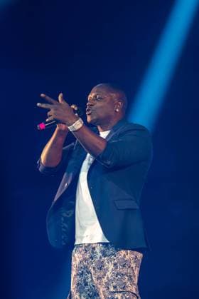 Real Estate Developer Leos launches in Dubai, UAE - 20 Nov 2025 Singer Akon performs live at Soho garden as Luxury Real Estate Developer Leos launches its Leos Royal project. Dubai United Arab Emirates Copyright: xNicolasxBriquetx xSOPAxImagesx leos_15