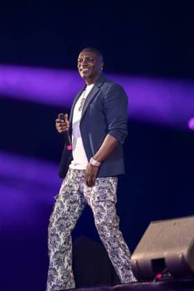 November 20, 2025, Dubai, United Arab Emirates: Singer Akon performs live at Soho garden as Luxury Real Estate Developer Leos launches its Leos Royal project. Dubai United Arab Emirates - ZUMAs197 20251120_aab_s197_038 Copyright: xNicolasxBriquetx