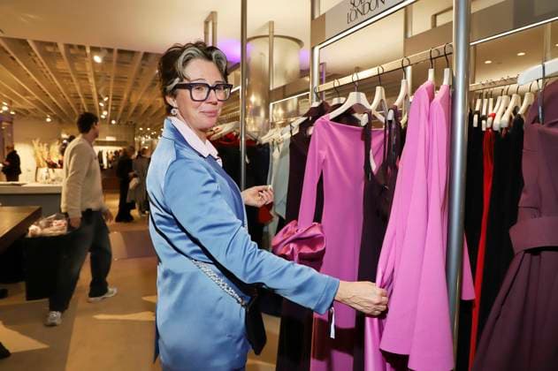 Ildiko von Kürthy at the 15 Alsterhaus Christmas Shopping Night 2025 at Alsterhaus Hamburg, 20 11 2025 Foto:xgbrcix xFuturexImagex christmas_shopping_5575