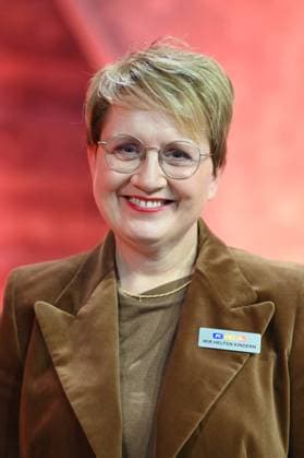 Gabriele HAESSIG, Procter and Gamble, portrait, portrait, portrait, cropped single image, single subject, 30 RTL Spendenmarathon Wir helfen Kindern , television, 20 21 11 2025 in Huerth, Germany,