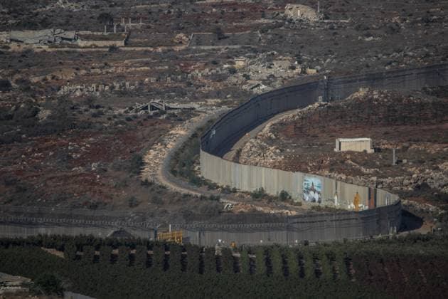 Israel expands wall construction along Lebanon border ISRAEL - NOVEMBER 21: A view of the border between Israel and Lebanon as Israel is expanding and reinforcing the wall it has built along the Lebanese border, seen from Israel on November 21, 2025. Amid growing fears that Israel may launch large-scale attacks on Lebanon again, the Israeli army is continuing construction work to extend the wall along the Israel–Lebanon border in the Galilee and Kiryat Shmona regions. Mostafa Alkharouf Anadolu Israel Israel. Editorial use only. Please get in touch for any other usage.  Copyright: x2025xAnadoluxMostafaxAlkharoufx