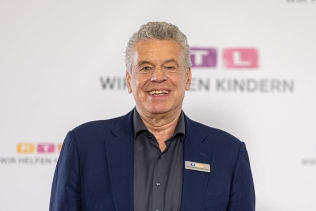 RTL charity marathon in Cologne, 21 11 2025 Former athlete Jürgen HINGSEN The 30th RTL charity marathon is currently running at the EMG Studios in Cologne Hürth For the first time, the anniversary will be broadcast for 30 hours Celebrity supporters accept donations for children in need live on the donation hotline Cologne Hürth North Rhine-Westphalia Germany Copyright: xBonn.digitalx