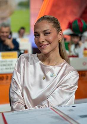 Actress Valentina Pahde at the 30th RTL Charity Marathon 2025 in Studio 8 of the EMG Studios in Hürth, 21 11 2025 30th RTL Charity Marathon 2025 in Studio 8 of the EMG Studios in Hürth Copyright: HMBxMedia MarcoxBader