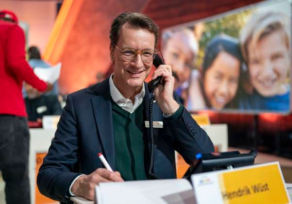 NRW Minister President Hendrik Wüst CDU at the 30th RTL Charity Marathon 2025 in Studio 8 of the EMG Studios in Hürth, 21 11 2025 30th RTL Charity Marathon 2025 in Studio 8 of the EMG Studios in Hürth Copyright: HMBxMedia MarcoxBader
