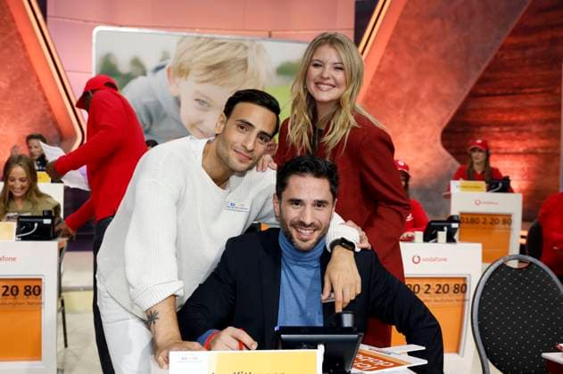 Timur Ülker, Jan Kittmann and Josefin Bressel at the 30 RTL Spendenmarathon 2025 in Studio 8 of EMG Studios Hürth, 21 11 2025 Foto:xR.xStoffelsx xFuturexImagex spendenmarathon_5775