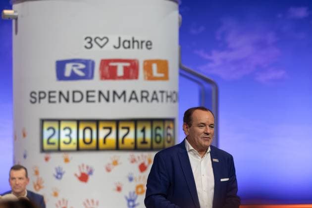 RTL Spendenmarathon in Cologne, 21 11 2025 Finale Final total is 23 077 166 euros with Wolfgang Kons The 30th RTL Spendenmarathon is currently running at the EMG Studios in Cologne Hürth For the first time, the anniversary will be broadcast for 30 hours Celebrity supporters accept donations for children in need live on the donation hotline Cologne Hürth North Rhine-Westphali Copyright: xBonn.digitalx