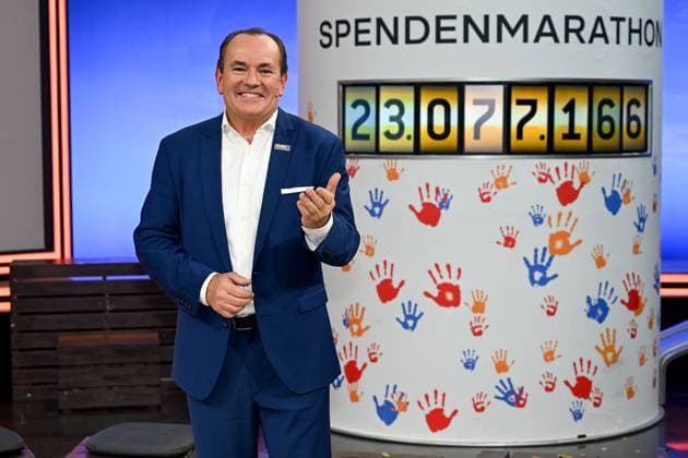 30 RTL Spendenmarathon 2025 on 21 11 2025 at EMG Studio 8 in Hürth Wolfram Kons at the 30 RTL Spendenmarathon 2025 on 21 11 2025 at EMG Studio 8 in Hürth xJFx