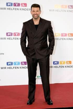 Jay Khan at the 30 RTL Spendenmarathon 2025 in Studio 8 of EMG Studios Hürth, 21 11 2025 Foto:xR.xStoffelsx xFuturexImagex spendenmarathon_5803