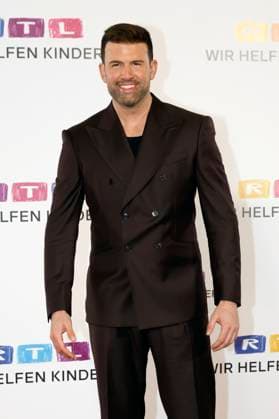 Jay Khan at the 30 RTL Spendenmarathon 2025 in Studio 8 of EMG Studios Hürth, 21 11 2025 Foto:xR.xStoffelsx xFuturexImagex spendenmarathon_5804