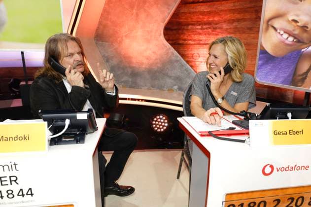 Leslie Mandoki and Gesa Eberl at the 30 RTL Spendenmarathon 2025 in Studio 8 at EMG Studios Hürth, 21 11 2025 Foto:xR.xStoffelsx xFuturexImagex spendenmarathon_5857