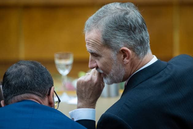 Event at the Congress: 50 Years of the Monarchy in Madrid, Spain - 21 Nov 2025 King Felipe VI is seen during the colloquium 50 years later: the Crown in the transition to democracy , to commemorate the 50th anniversary of the Monarchy, in the Congress of Deputies in Madrid. Madrid Spain Copyright: xDavidxCanalesx xSOPAxImagesx DCReyesCongreso251121-29