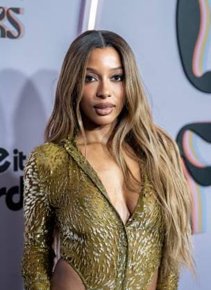 November 21, 2025, Beverly Hills, California, USA: Victoria Monet arrives on the red carpet of the 2025 Give Her FlowHERS Gala at The Beverly Hilton Hotel in Beverly Hills, California on November 21, 2025. Beverly Hills USA - ZUMAt169 20251121_zep_t169_009 Copyright: xConnorxTerryx